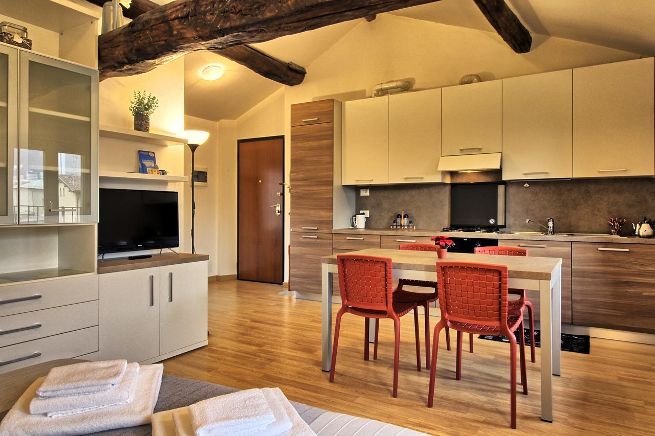 Apartment Porta Torre Côme Esterno foto